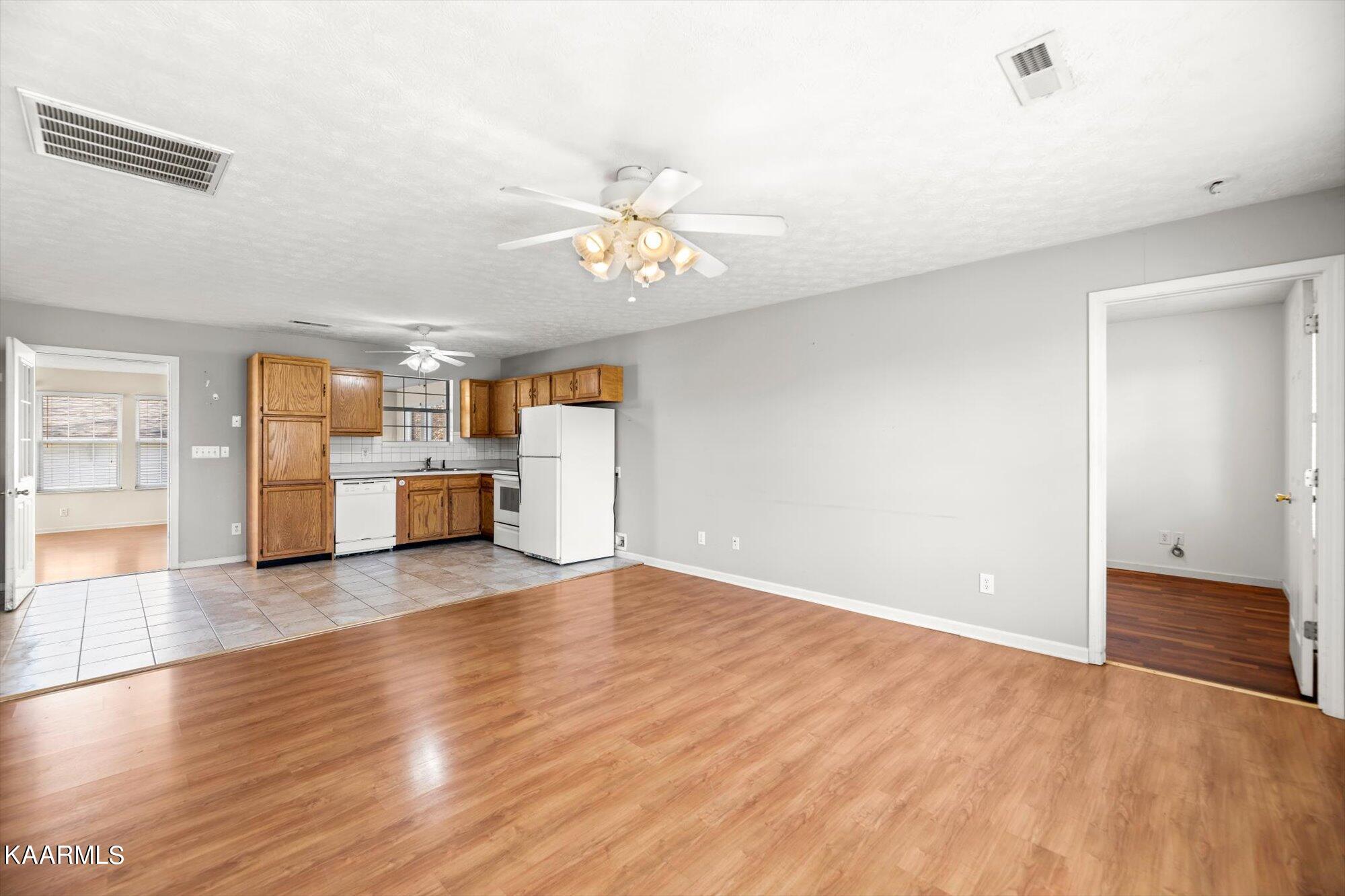 2059 Cecil Johnson Road Northwest Knoxville, TN 37921 - Photo 4 of 21 04-2059-Cecil-Johnson-Rd-NW-Knoxville-TN