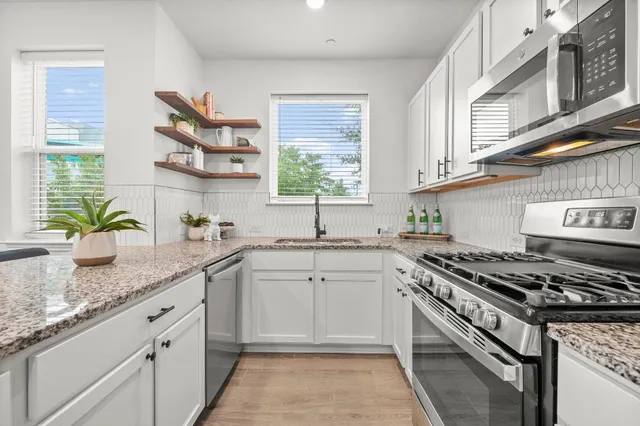 $2,000 | 9015 Cattle Baron Path, Unit 2005, Austin, TX 78747