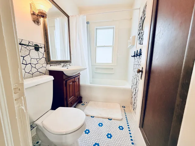 $325,000 | 3800 North 6th Street, Minneapolis, MN 55412