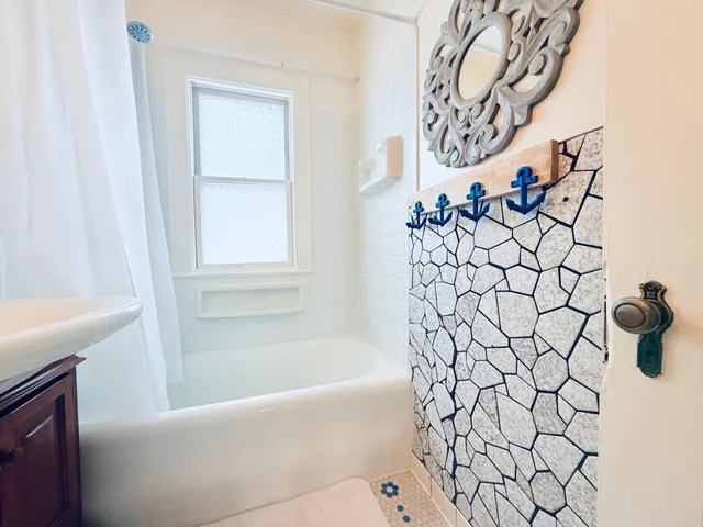 $325,000 | 3800 North 6th Street, Minneapolis, MN 55412