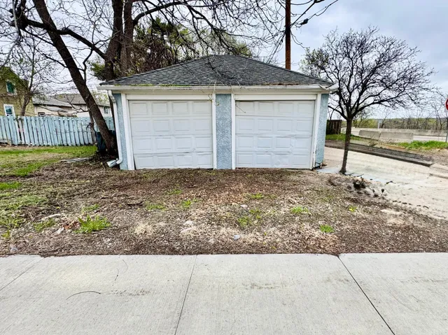 $325,000 | 3800 North 6th Street, Minneapolis, MN 55412