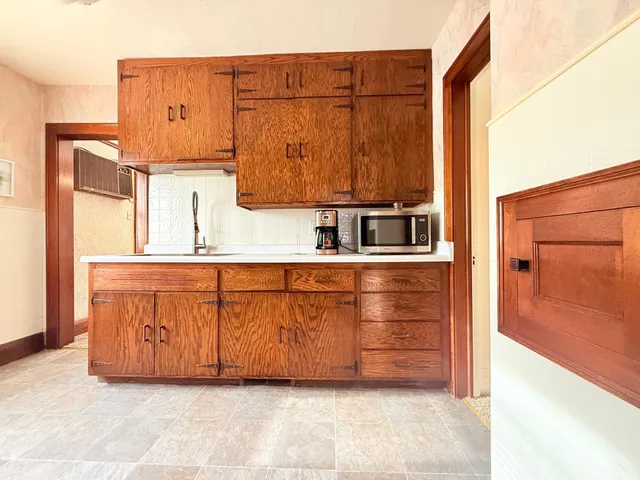 $325,000 | 3800 North 6th Street, Minneapolis, MN 55412