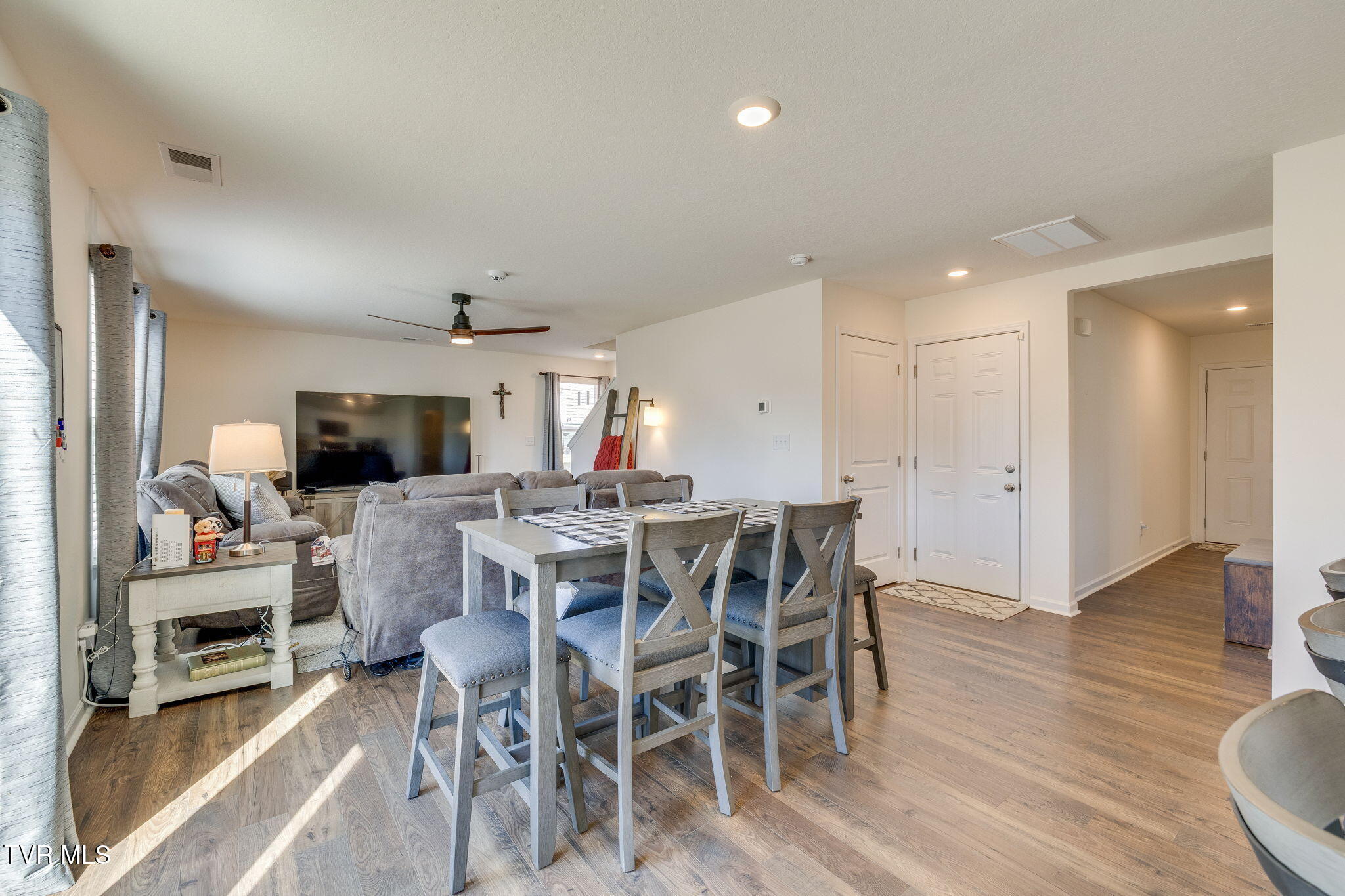 1207 Cherry Grove Greeneville, TN 37745 - Photo 13 of 35 013
