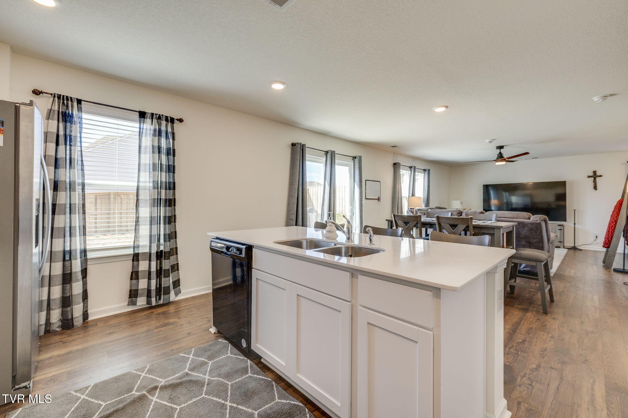 1207 Cherry Grove Greeneville, TN 37745 - Photo 17 of 35 017