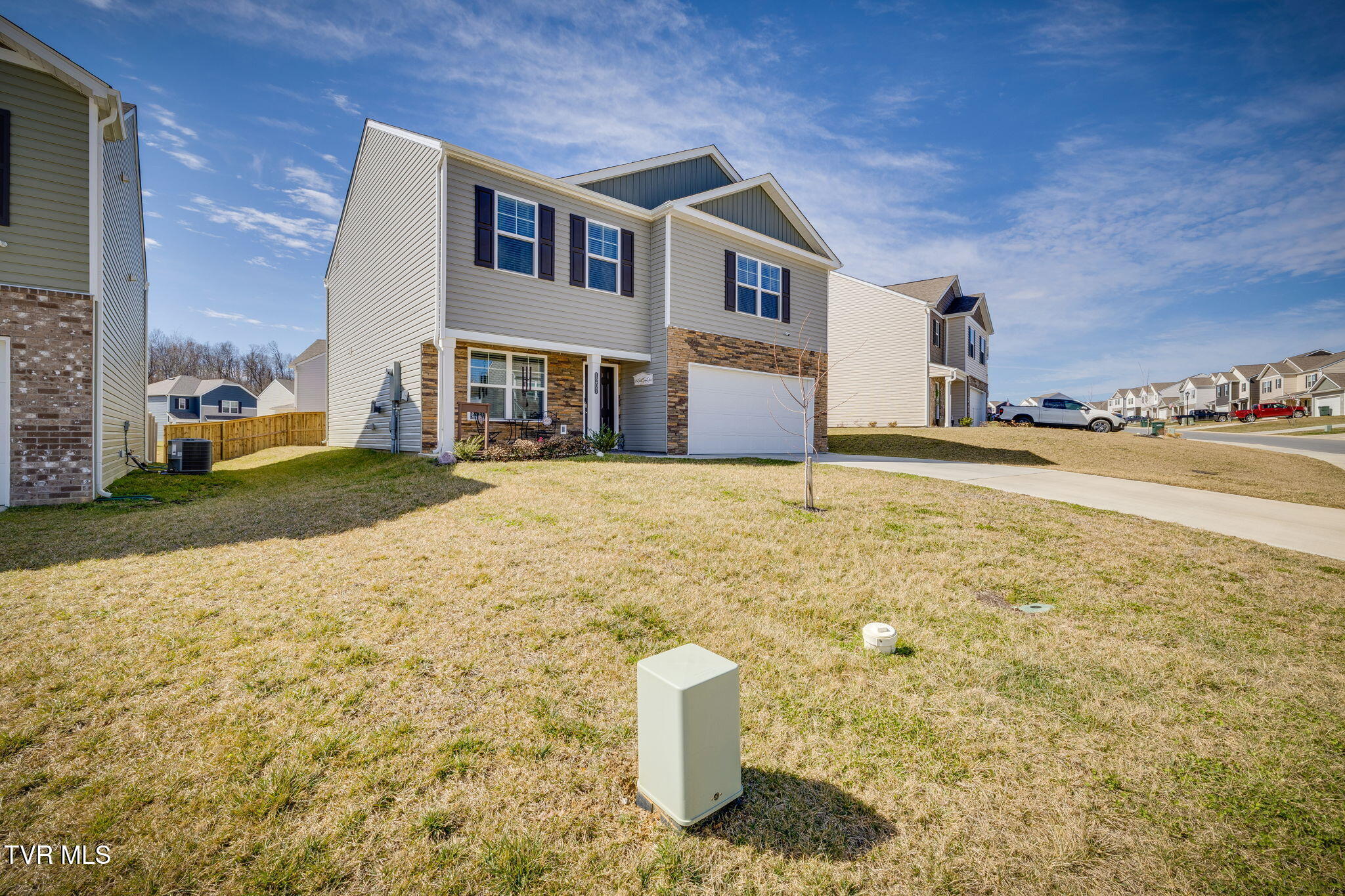 1207 Cherry Grove Greeneville, TN 37745 - Photo 2 of 35 002
