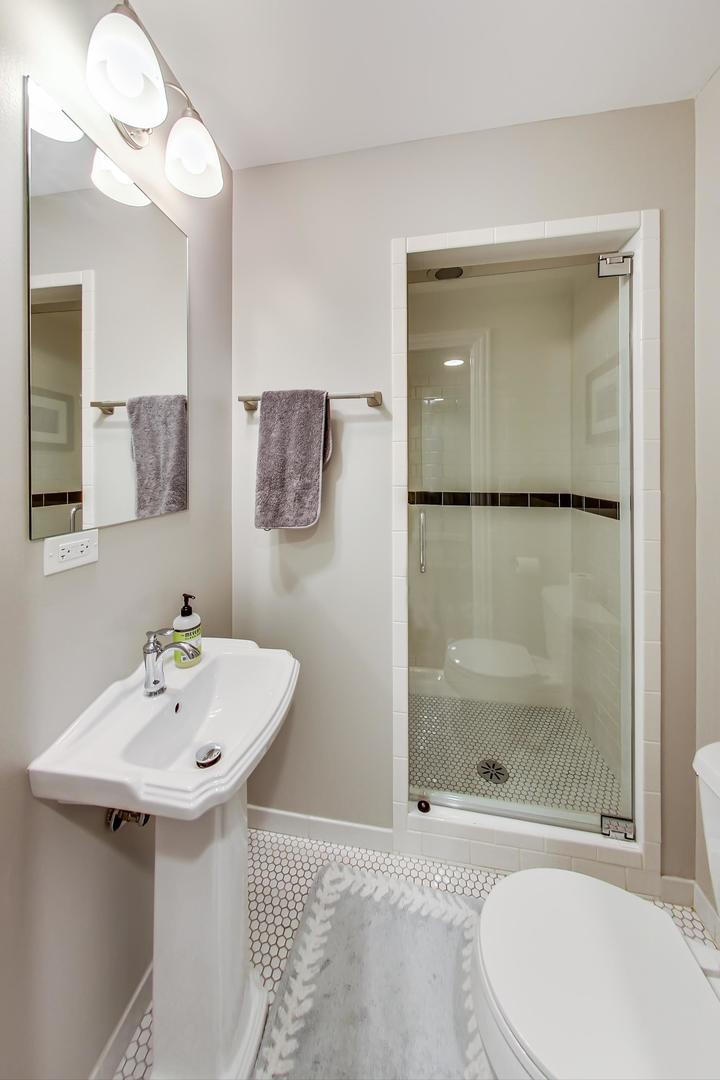 4048 North Kostner Avenue Chicago, IL 60641 - Photo 37 of 46