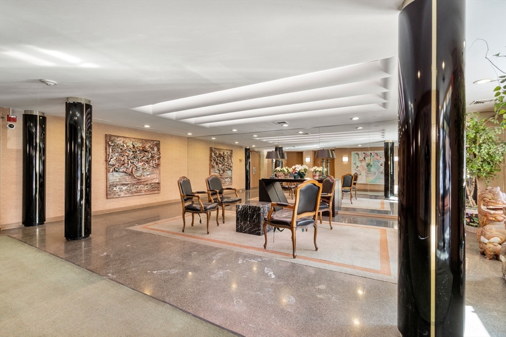 1321 Worcester Road, Unit 610 Framingham, MA 01701 - Photo 4 of 26