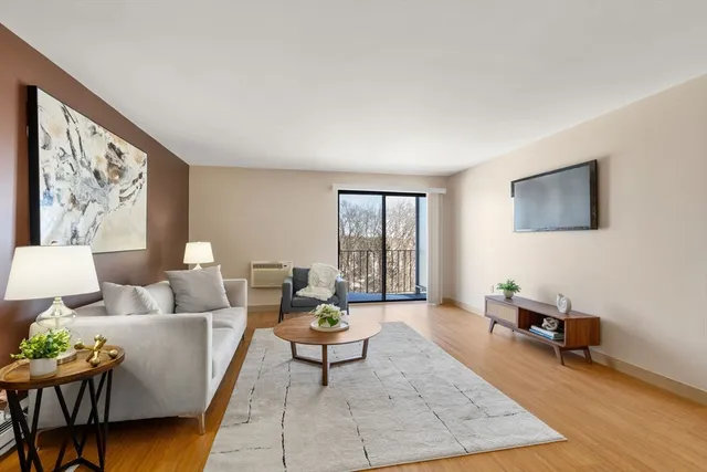 $355,000 | 1321 Worcester Road, Unit 610, Framingham, MA 01701