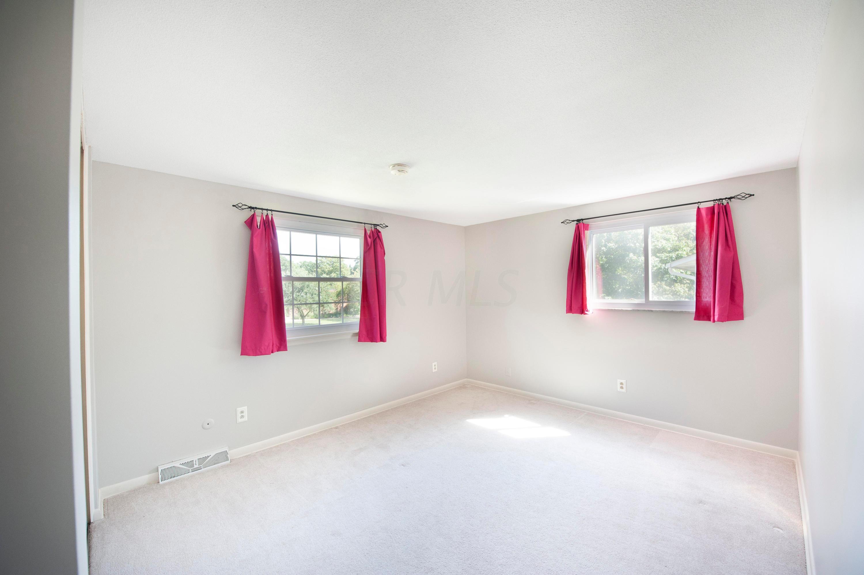 6733 Rieber Street Worthington, OH 43085 - Photo 18 of 25