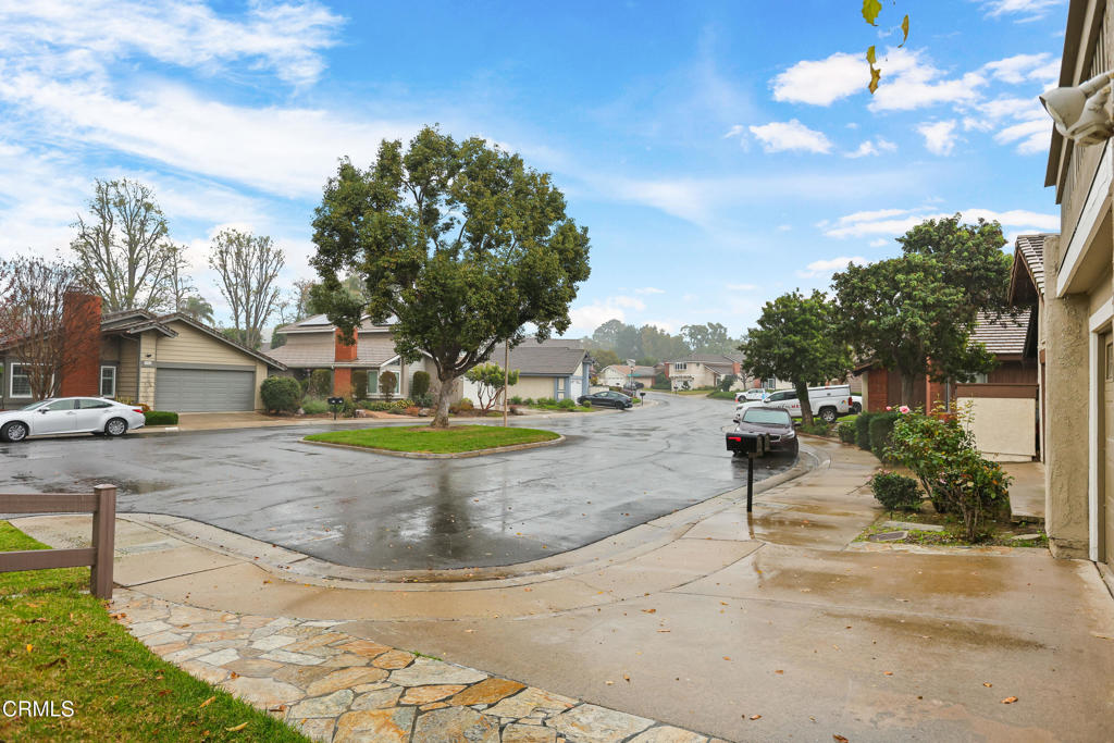 2050 Fallingleaf Circle Brea, CA 92821 - Photo 5 of 52