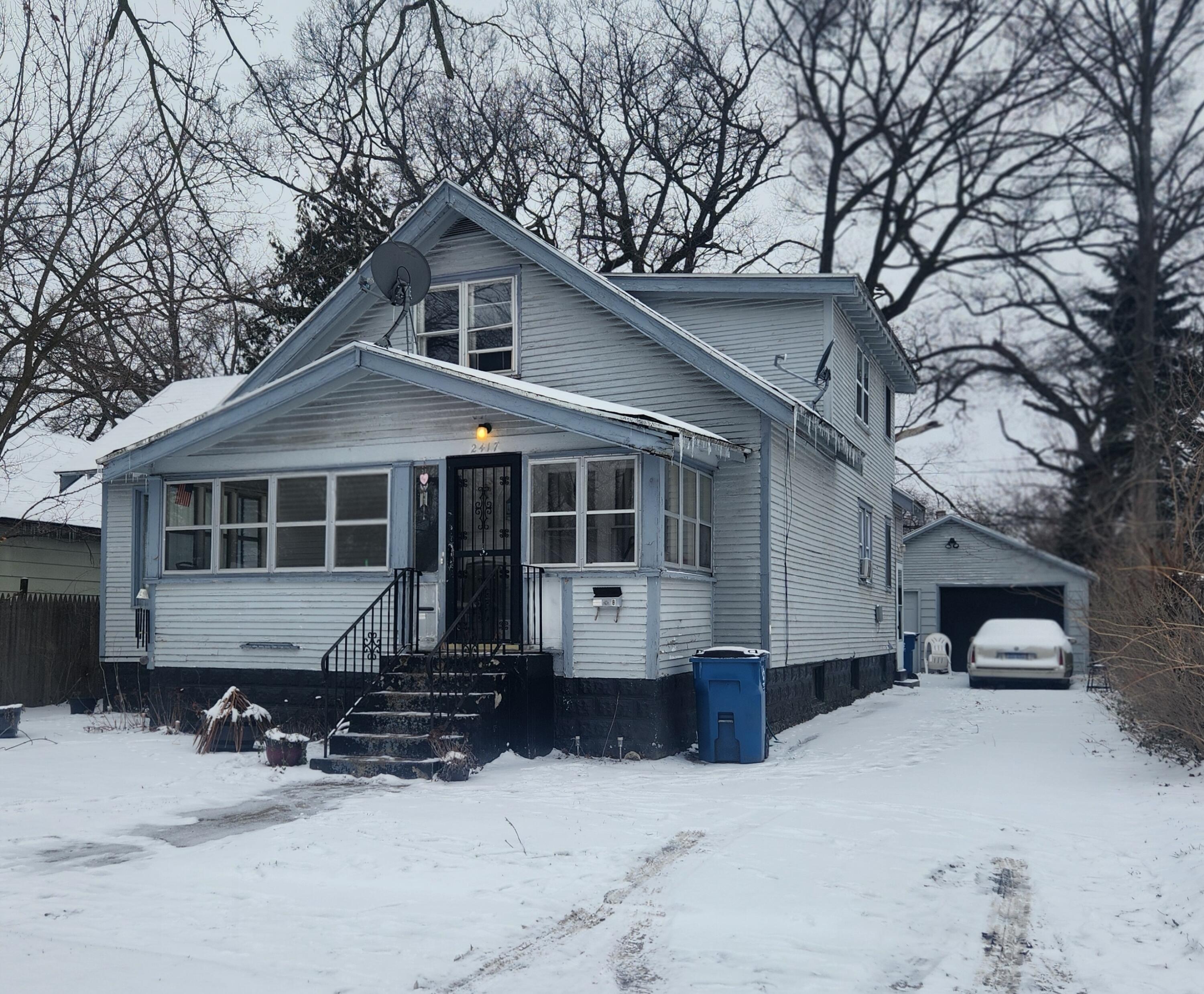 2417 Baker Street Muskegon, MI 49444 - Photo 2 of 9 2417 Baker St