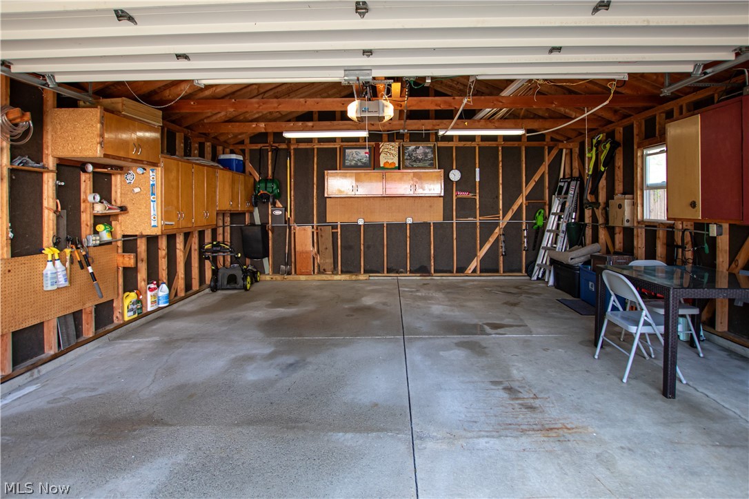 29306 Oakdale Road Willowick, OH 44095 - Photo 35 of 37