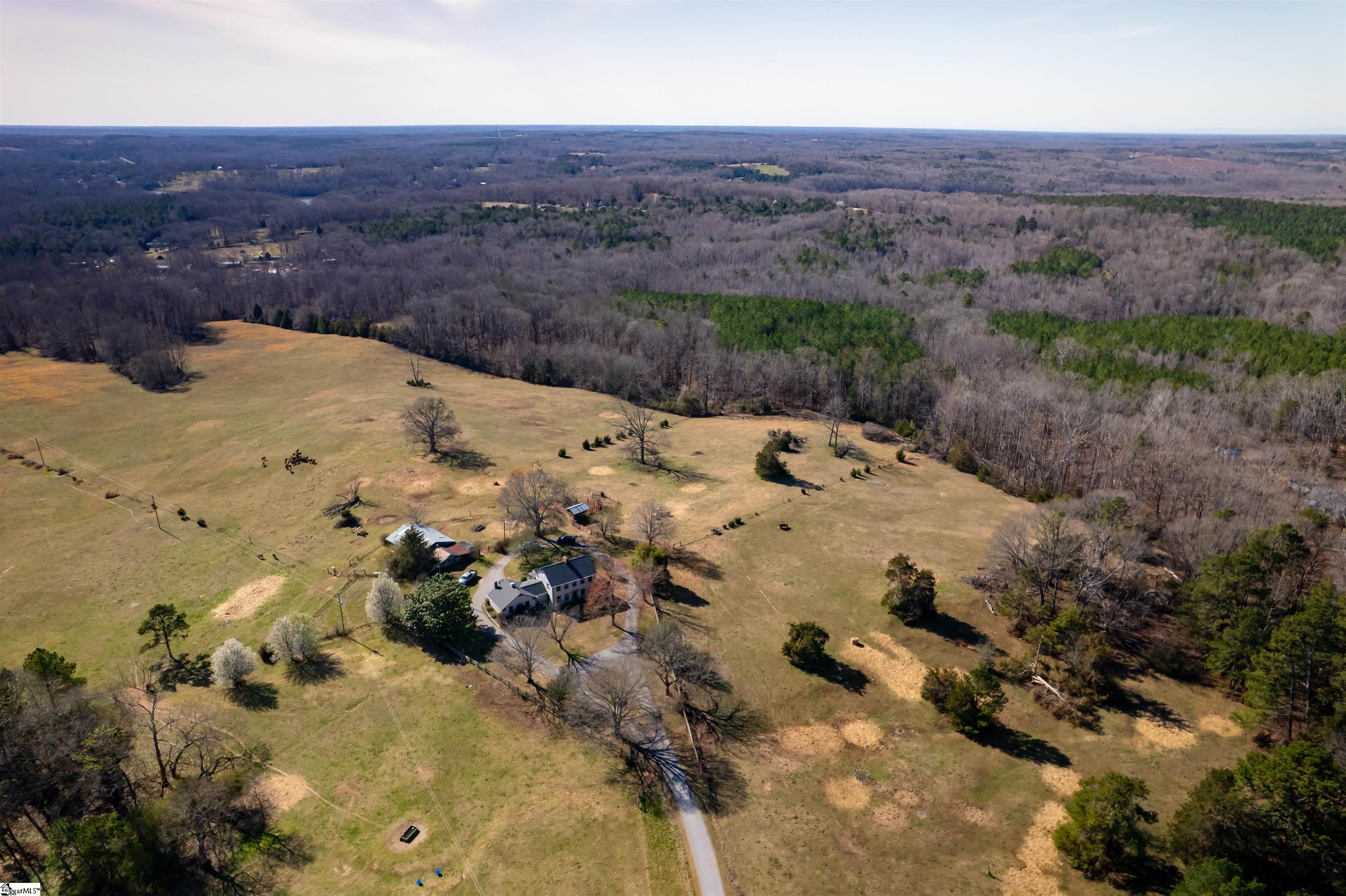 672 Boxwood Road Laurens, SC 29360 - Photo 4 of 45