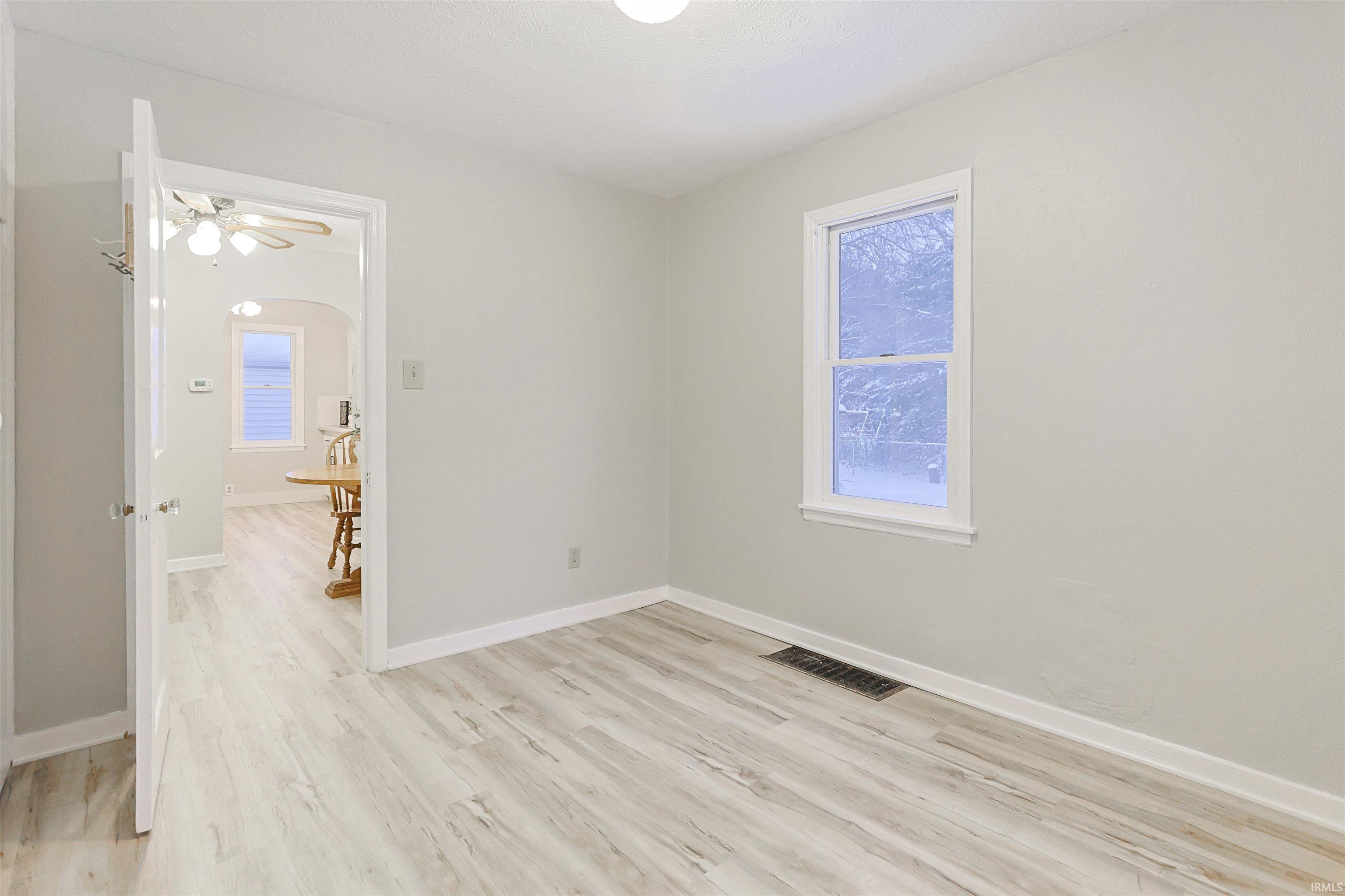 140 Oakside Road Mishawaka, IN 46544 - Photo 17 of 30 Gallery Image 17