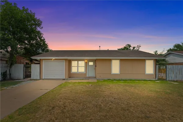 $150,000 | 1208 West 2nd Street, Alice, TX 78332