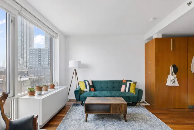 $3,200 | 2-40 51st Avenue, Unit 4F | Long Island City