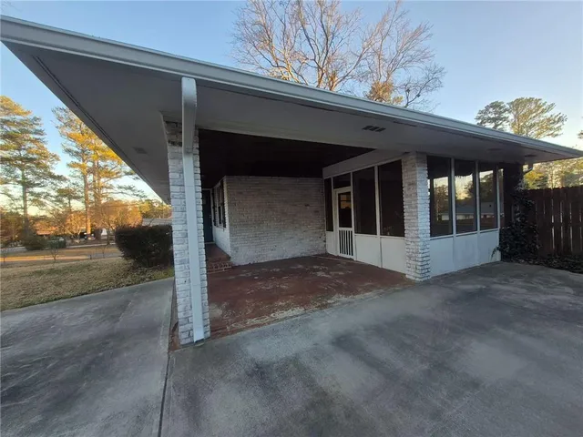 $2,400 | 2172 Pawnee Drive Southeast, Marietta, GA 30067