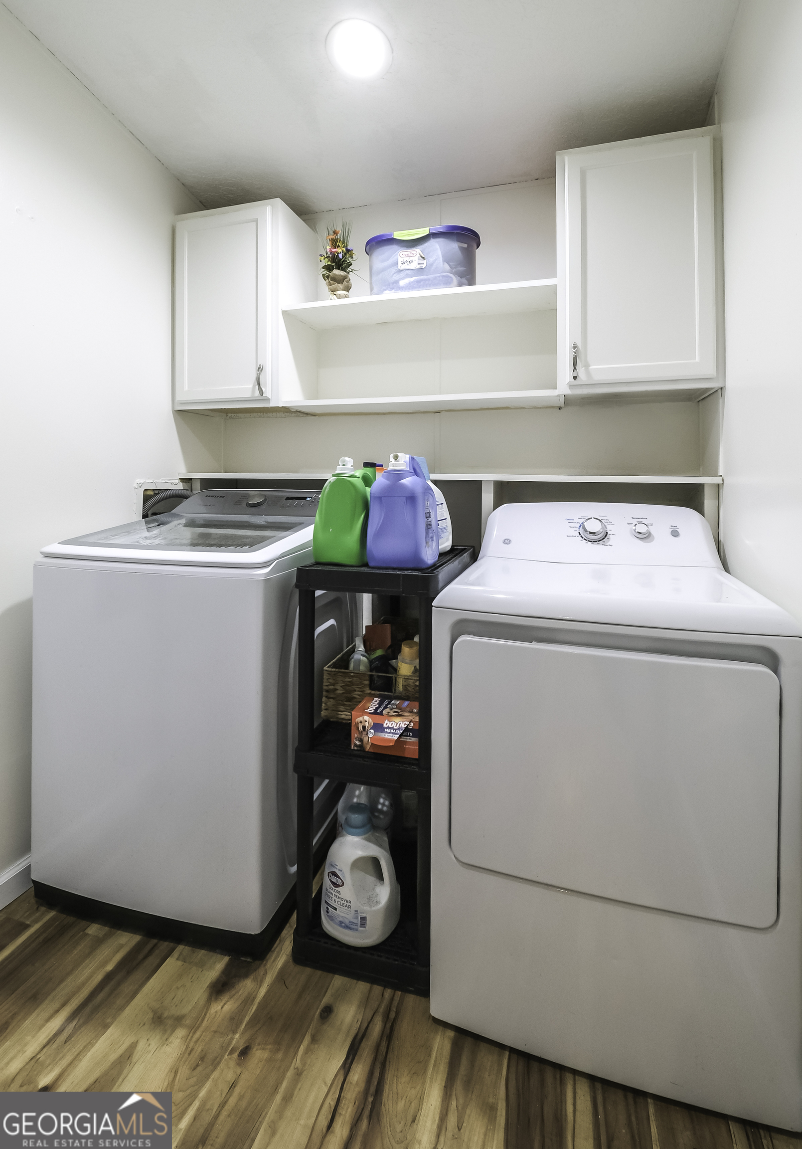 91 Holder Road Temple, GA 30179 - Photo 35 of 40 a utility room with dryer and washer