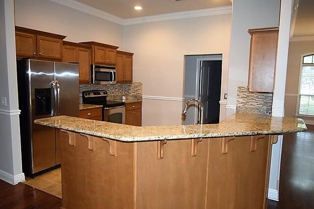 242 Raptor Drive Crestview, FL 32536 - Photo 8 of 29 Kitchen