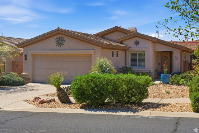 2159 Silverstone Way Washington, UT 84780 - Photo 1 of 49