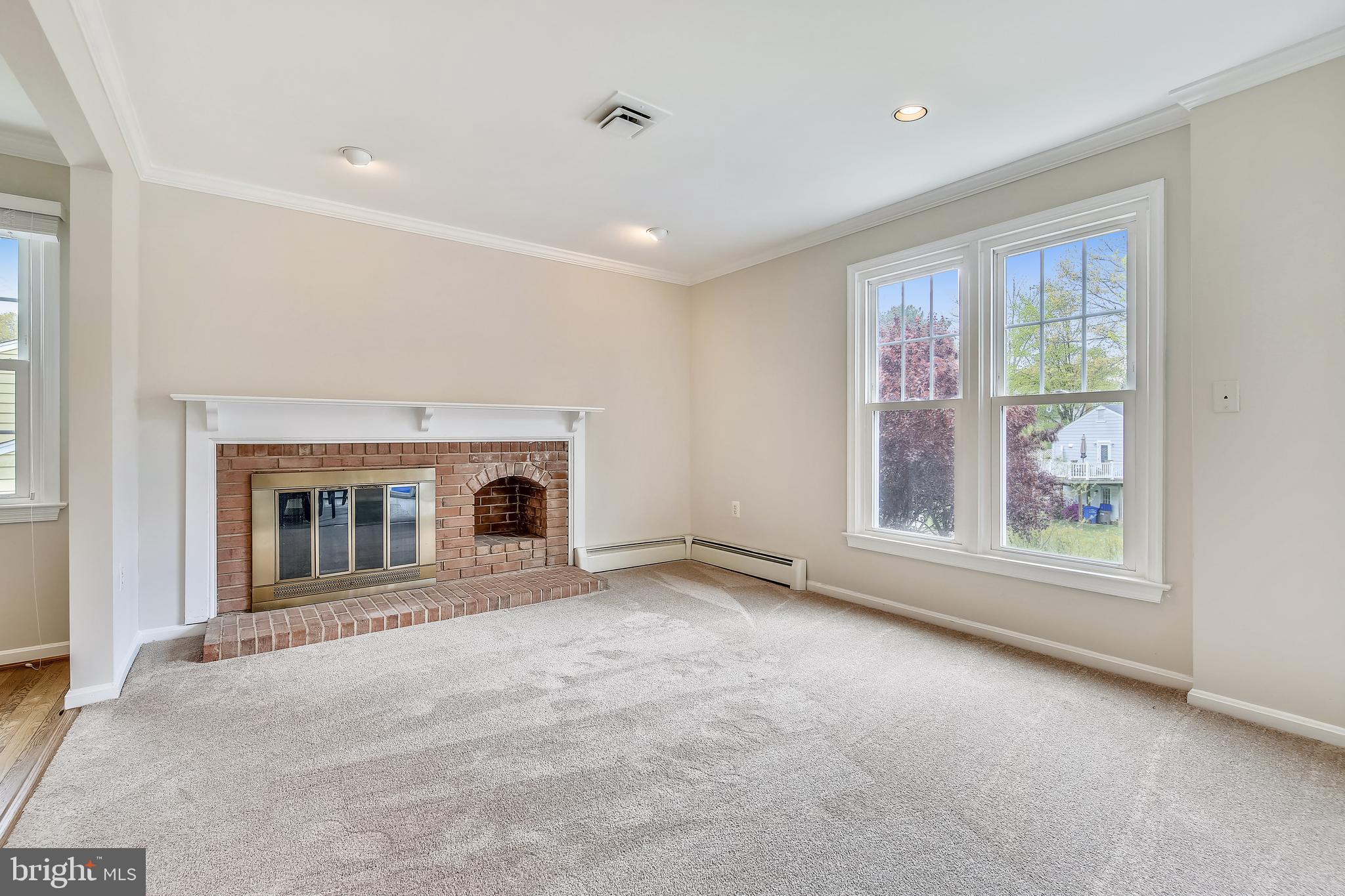 1329 Winding Waye Lane Silver Spring, MD 20902 - Photo 11 of 39 Family Room