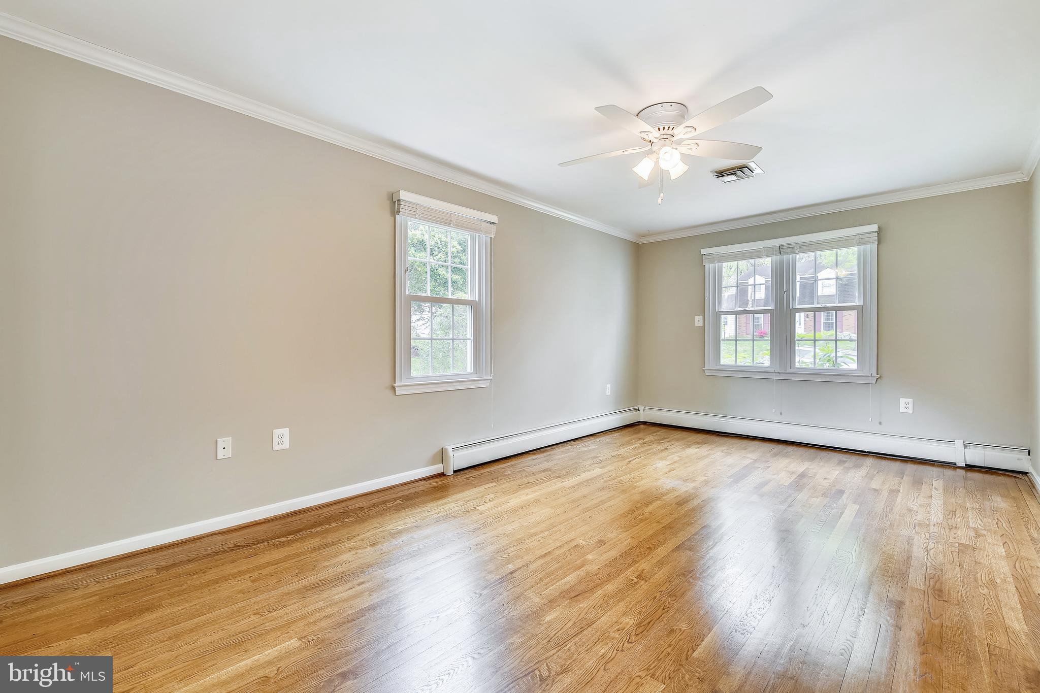1329 Winding Waye Lane Silver Spring, MD 20902 - Photo 16 of 39 Main Level Office/Den