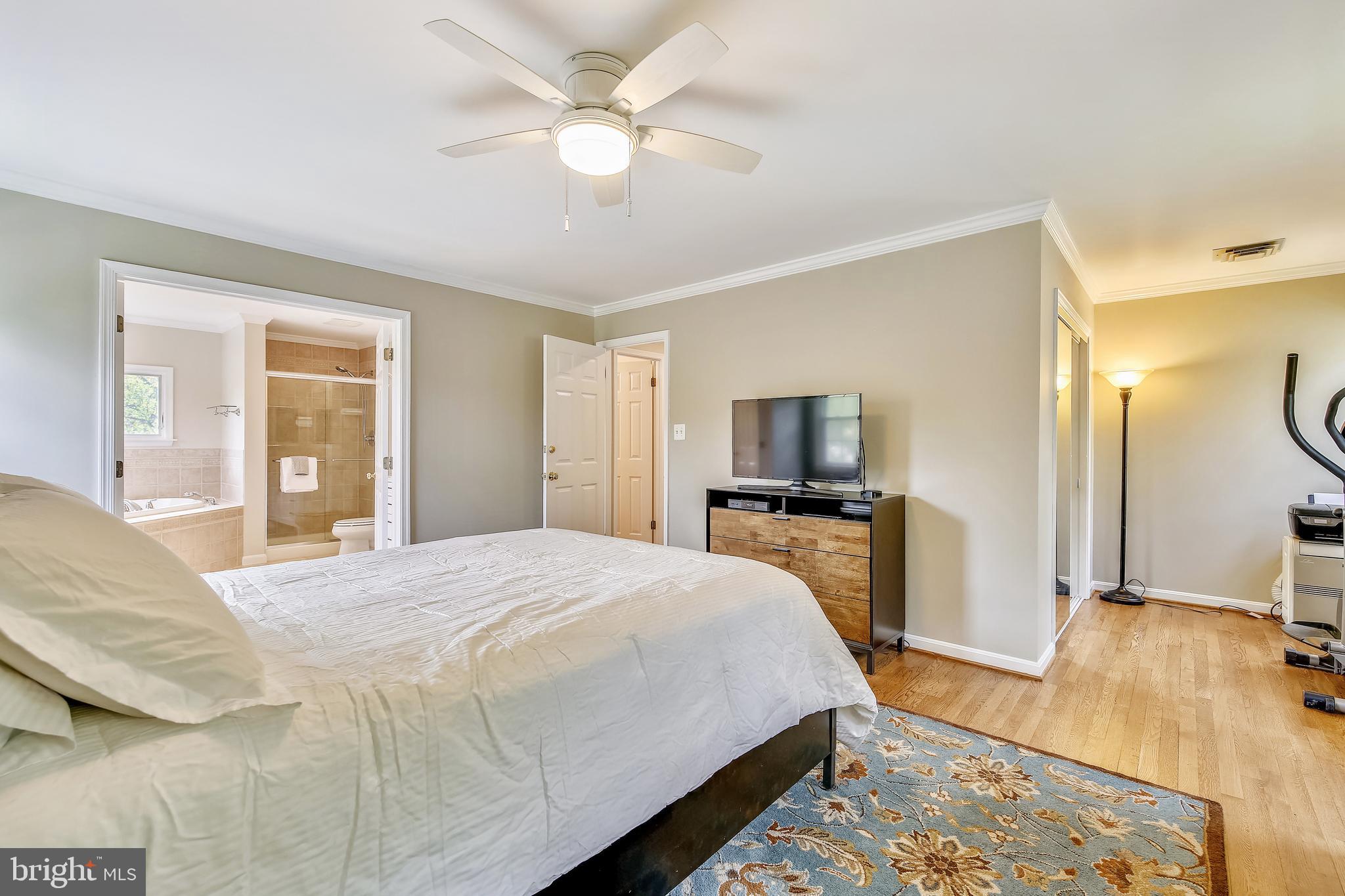1329 Winding Waye Lane Silver Spring, MD 20902 - Photo 19 of 39 Spacious Master