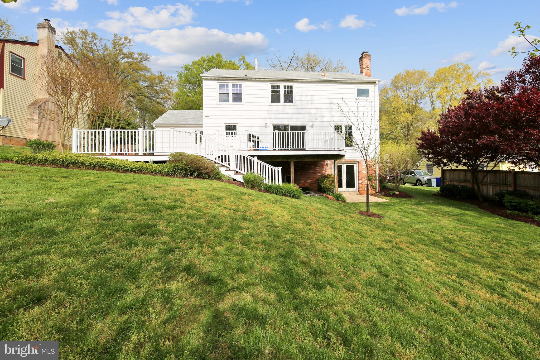 1329 Winding Waye Lane Silver Spring, MD 20902 - Photo 35 of 39 Exterior Rear