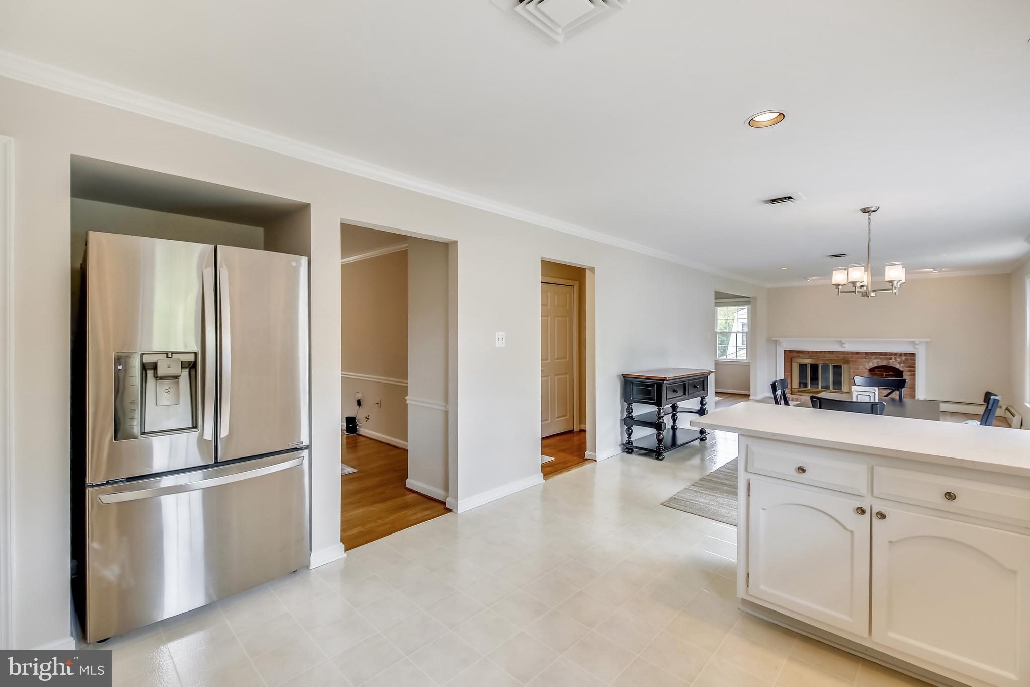1329 Winding Waye Lane Silver Spring, MD 20902 - Photo 6 of 39 Gourmet Kitchen
