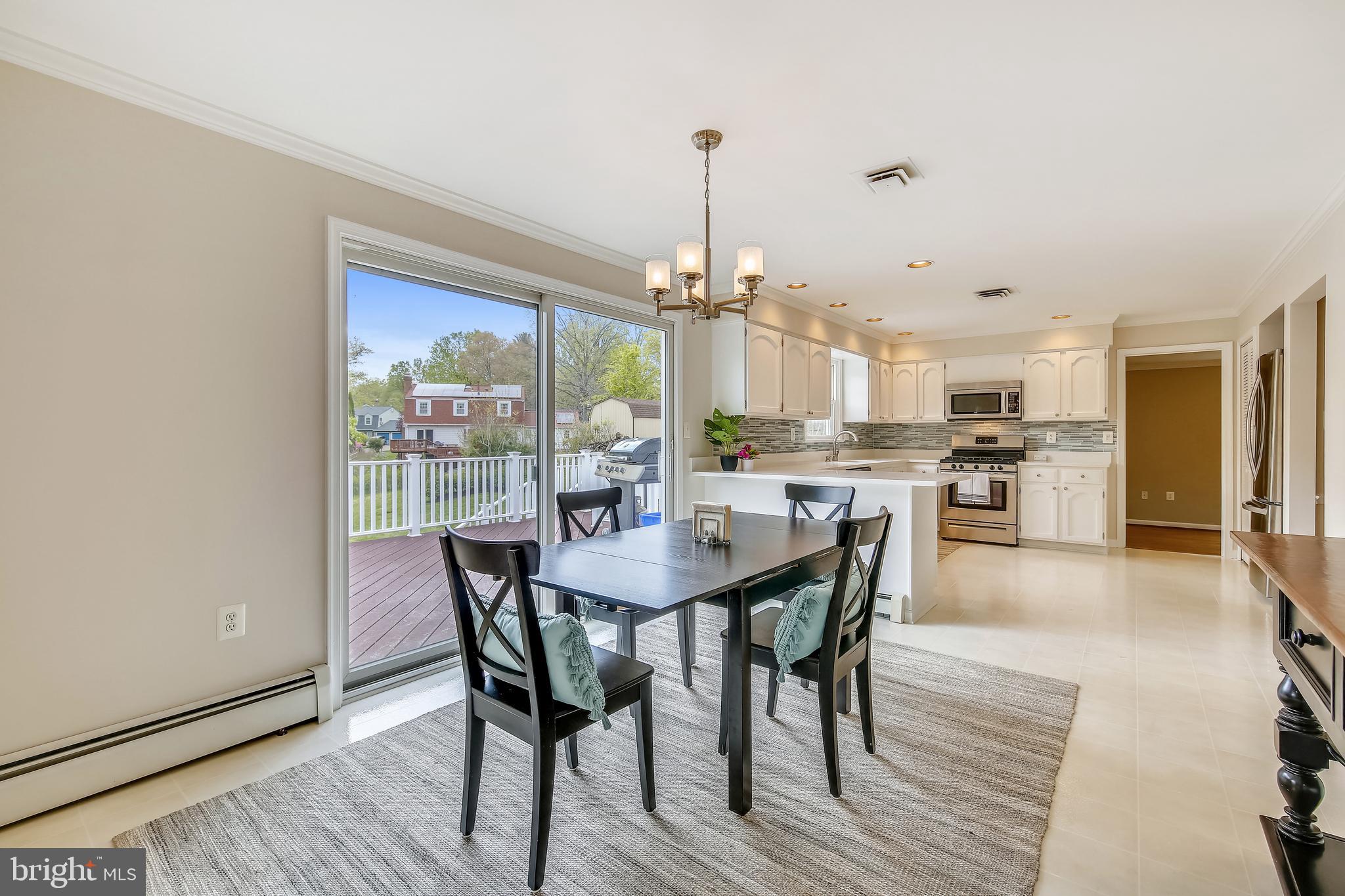 1329 Winding Waye Lane Silver Spring, MD 20902 - Photo 7 of 39 Breakfast Area/Gourmet Kitchen