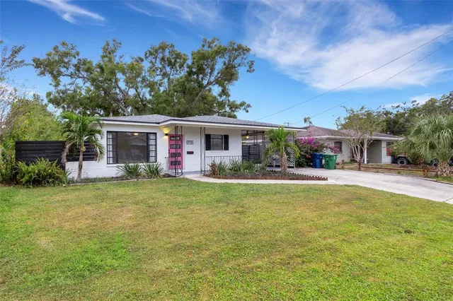 $489,000 | 918 West Kentucky Avenue, Tampa, FL 33603