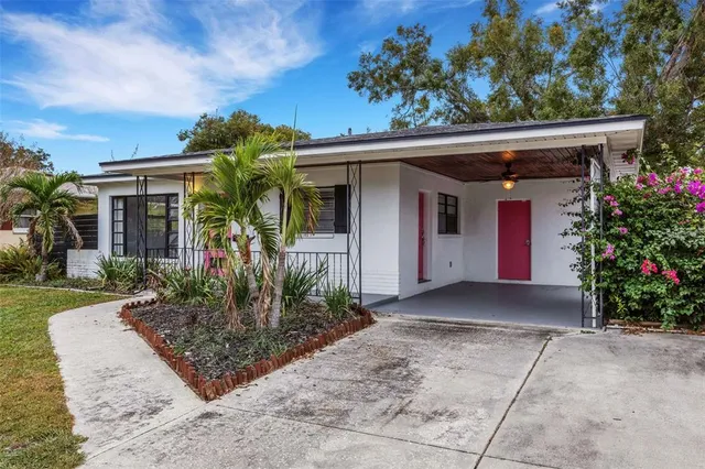 $489,000 | 918 West Kentucky Avenue, Tampa, FL 33603