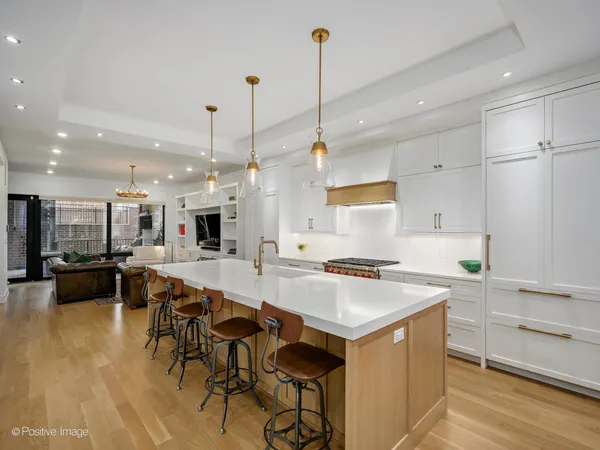 $1,400,000 | 2622 North Racine Avenue, Unit 1, Chicago, IL 60614