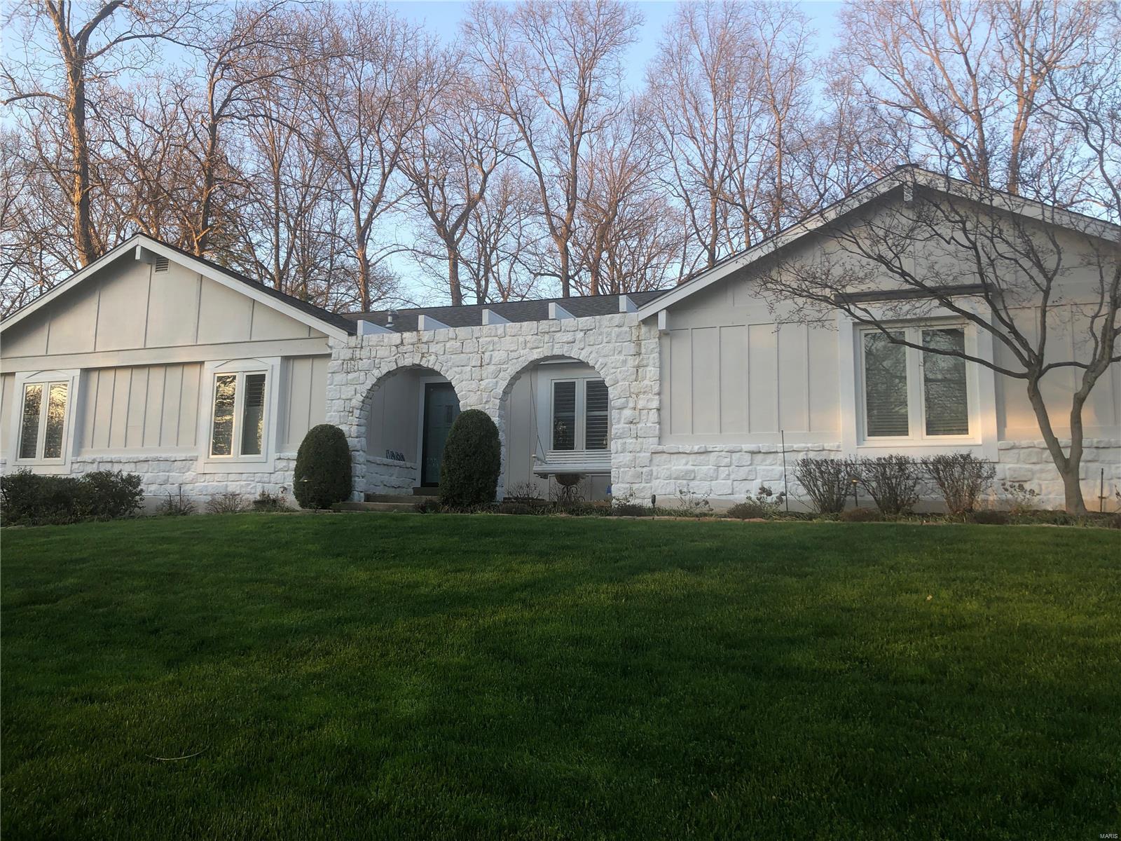 1908 Rustic Oak Road Chesterfield, MO 63017 - Photo 1 of 43 Gallery Image 1