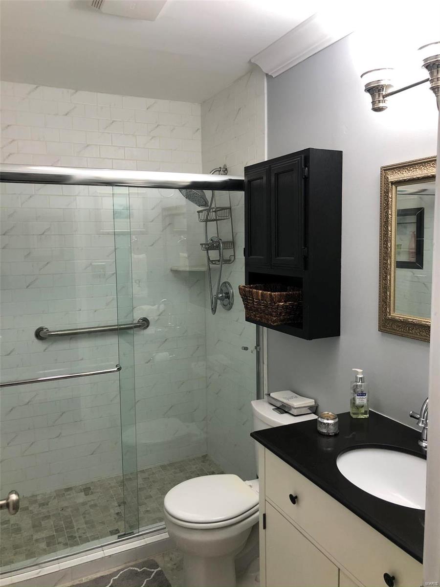1908 Rustic Oak Road Chesterfield, MO 63017 - Photo 11 of 43 Gallery Image 11