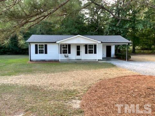 164 Aquilla Road Benson, NC 27504 - Photo 3 of 17 Gallery Image 3