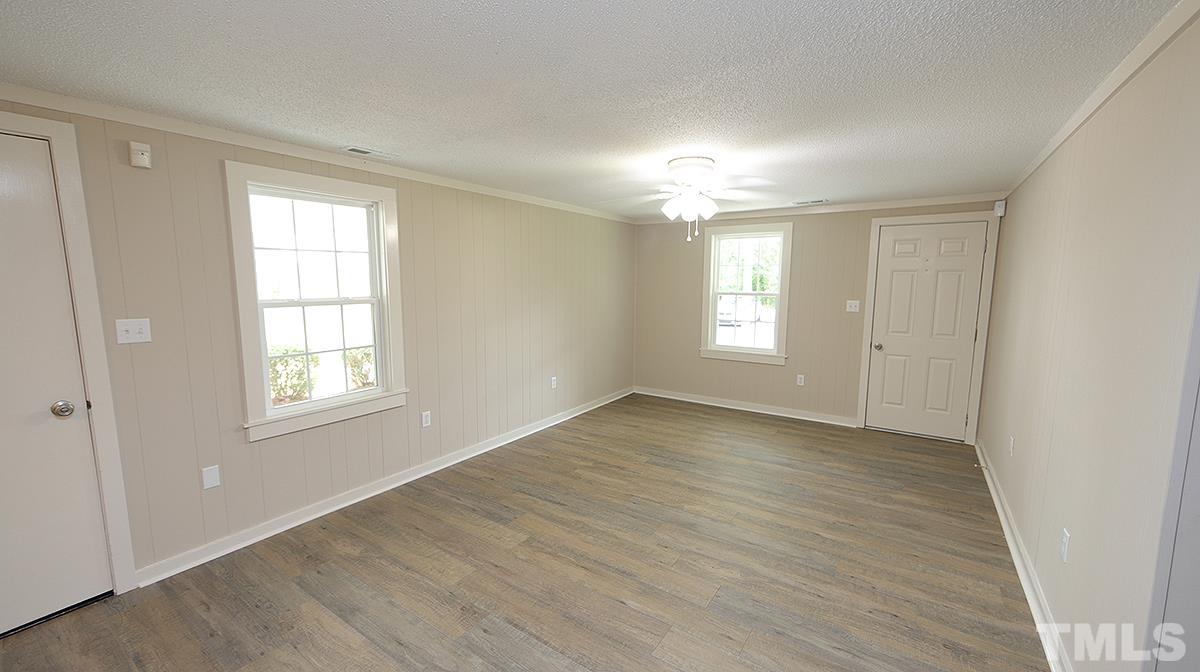 164 Aquilla Road Benson, NC 27504 - Photo 8 of 17 Gallery Image 8