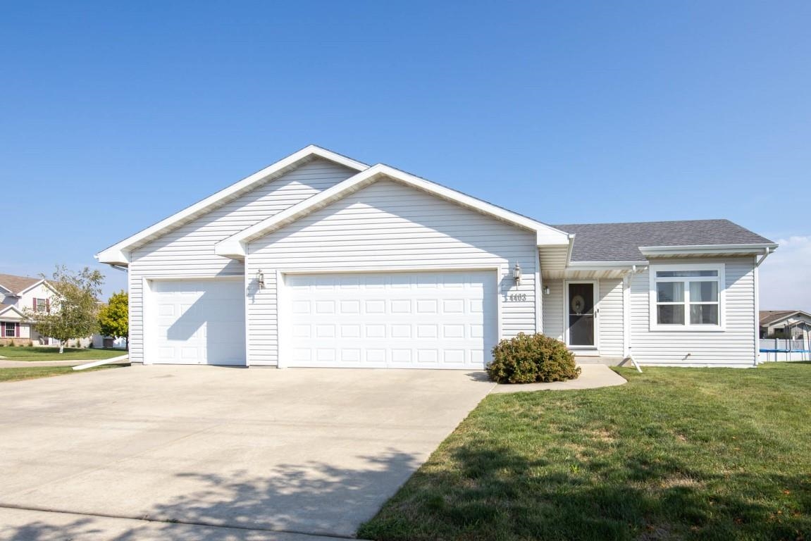 4403 East Rotamer Road Janesville, WI 53546 - Photo 2 of 28 Gallery Image 2