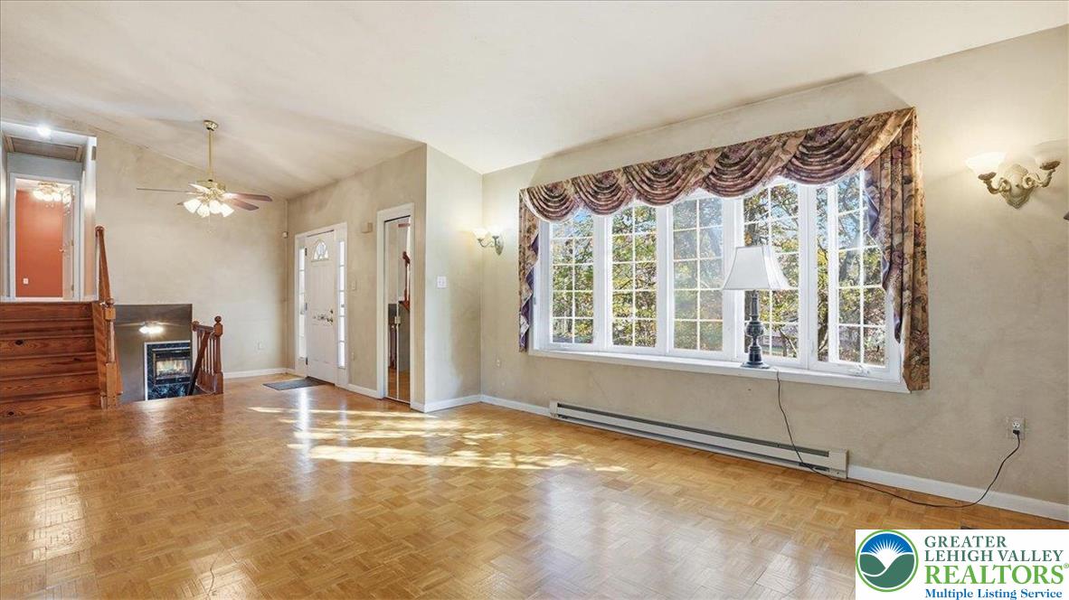 349 Bumble Bee Pass Cresco, PA 18326 - Photo 12 of 92