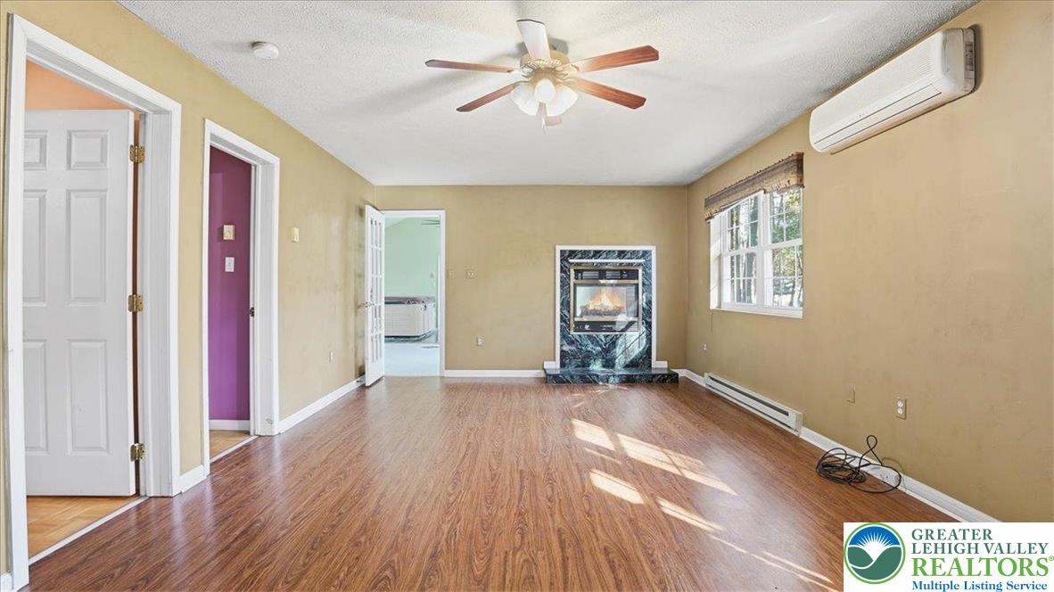 349 Bumble Bee Pass Cresco, PA 18326 - Photo 17 of 92