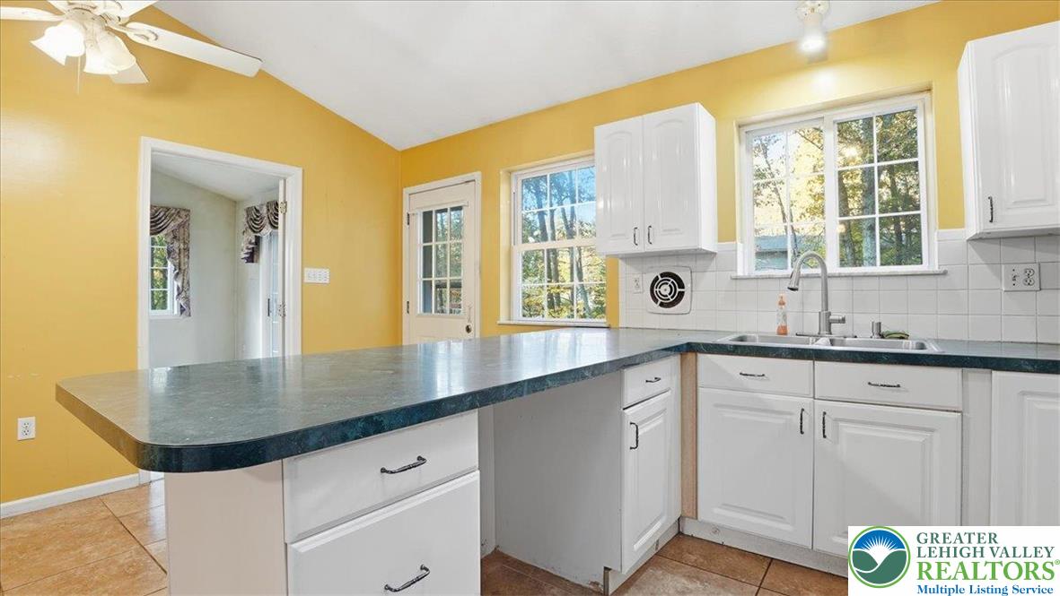 349 Bumble Bee Pass Cresco, PA 18326 - Photo 25 of 92