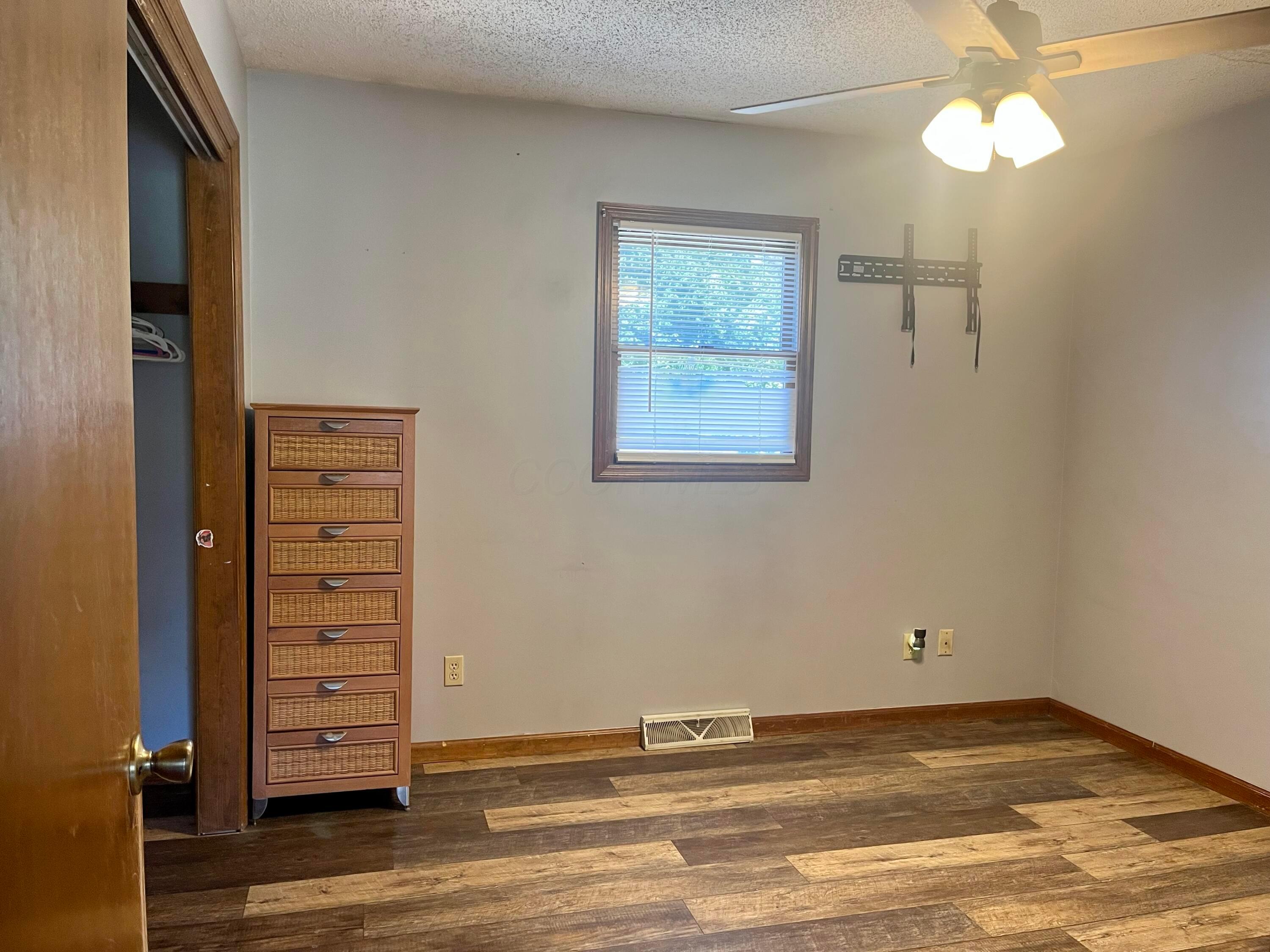 1139 Old McArthur Road Logan, OH 43138 - Photo 6 of 17 IMG_0680