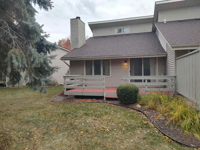 $179,900 | 4669 High Point Drive, Unit 56, Rockford, IL 61114