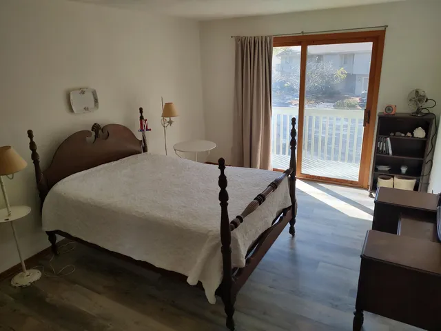 $179,900 | 4669 High Point Drive, Unit 56, Rockford, IL 61114