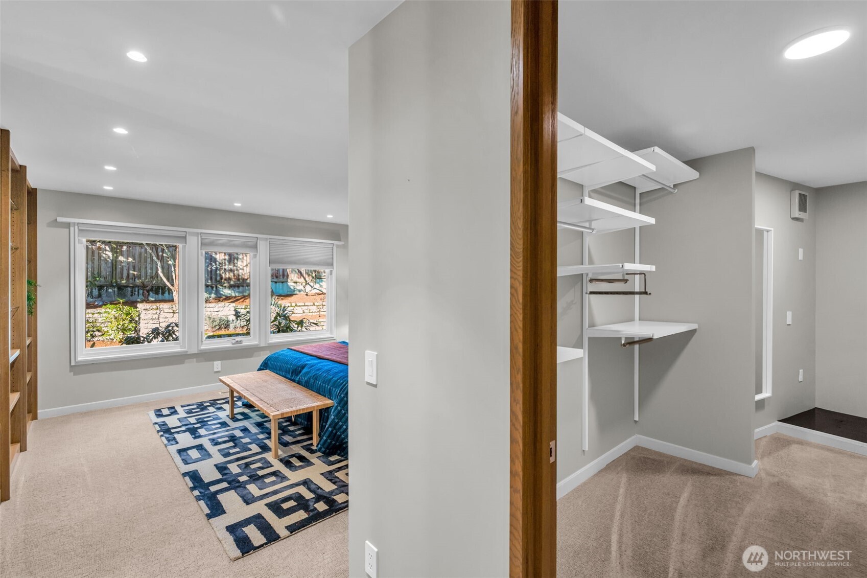 6437 Hampton Road South Seattle, WA 98118 - Photo 25 of 39