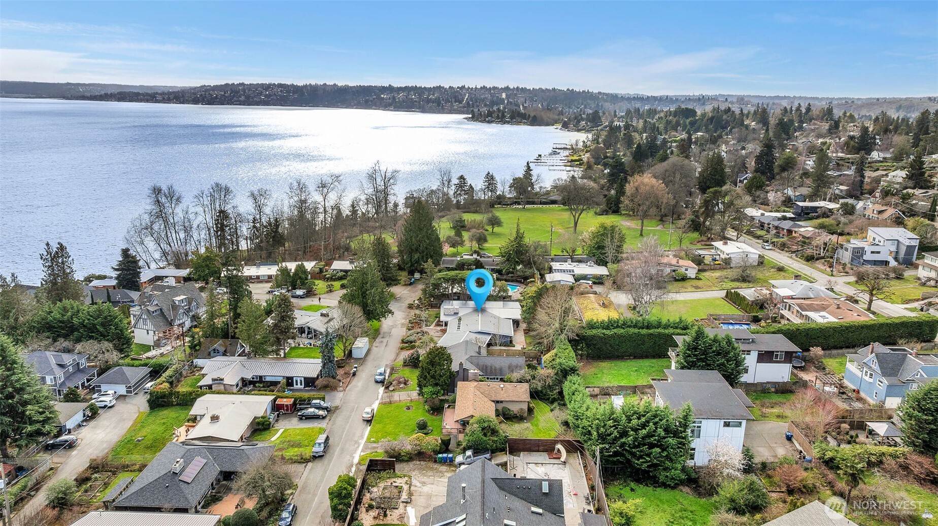 6437 Hampton Road South Seattle, WA 98118 - Photo 37 of 39 a view of a city