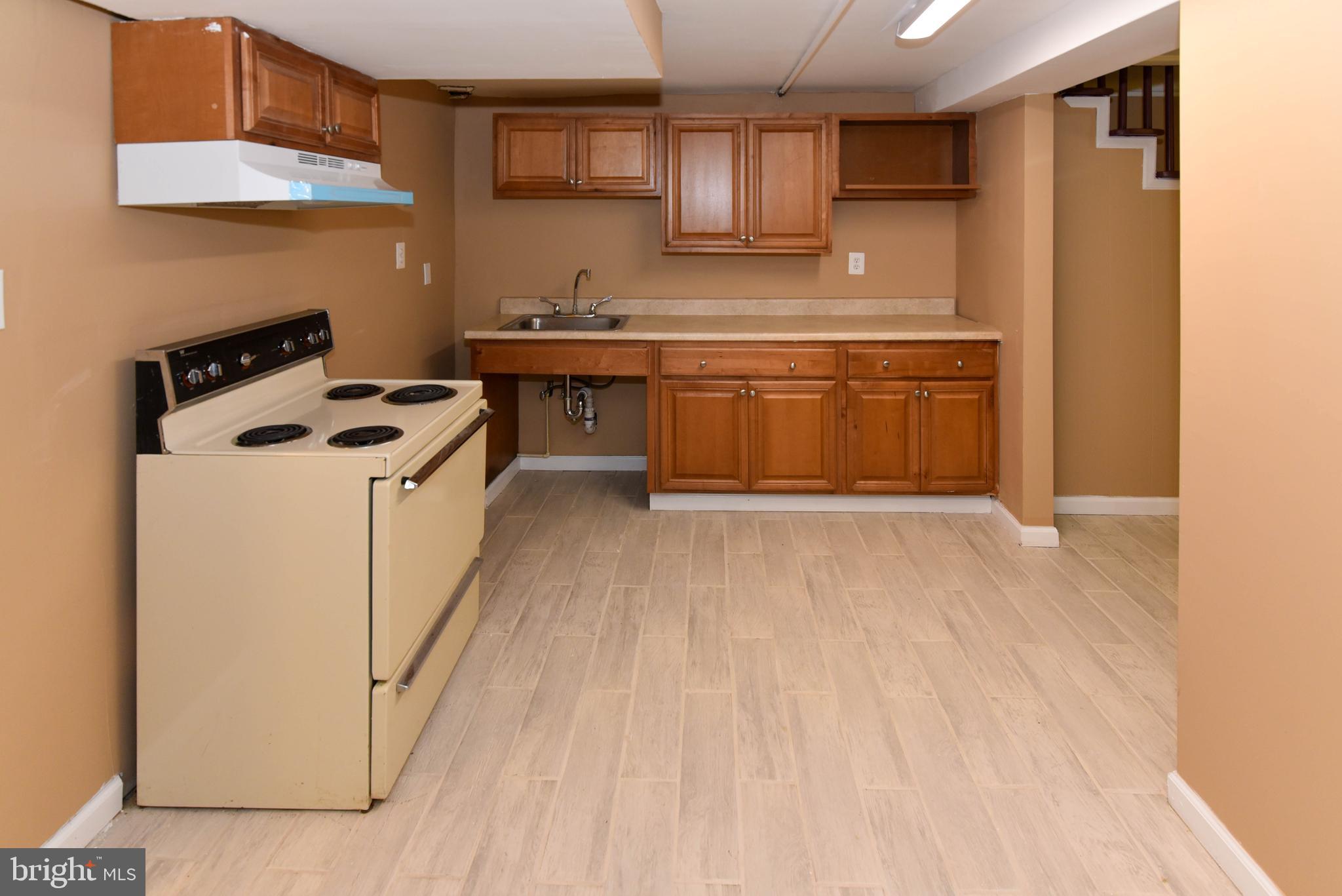 3522 Erdman Avenue Baltimore, MD 21213 - Photo 13 of 38 Unit 1