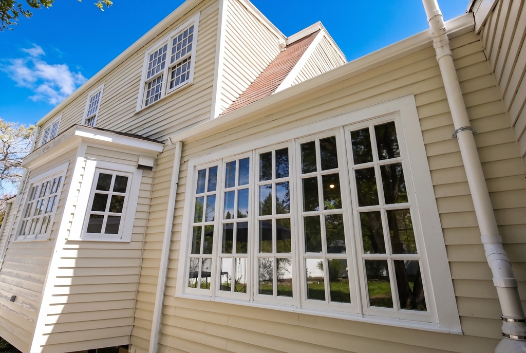 110 Cross Street Andover, MA 01810 - Photo 3 of 40