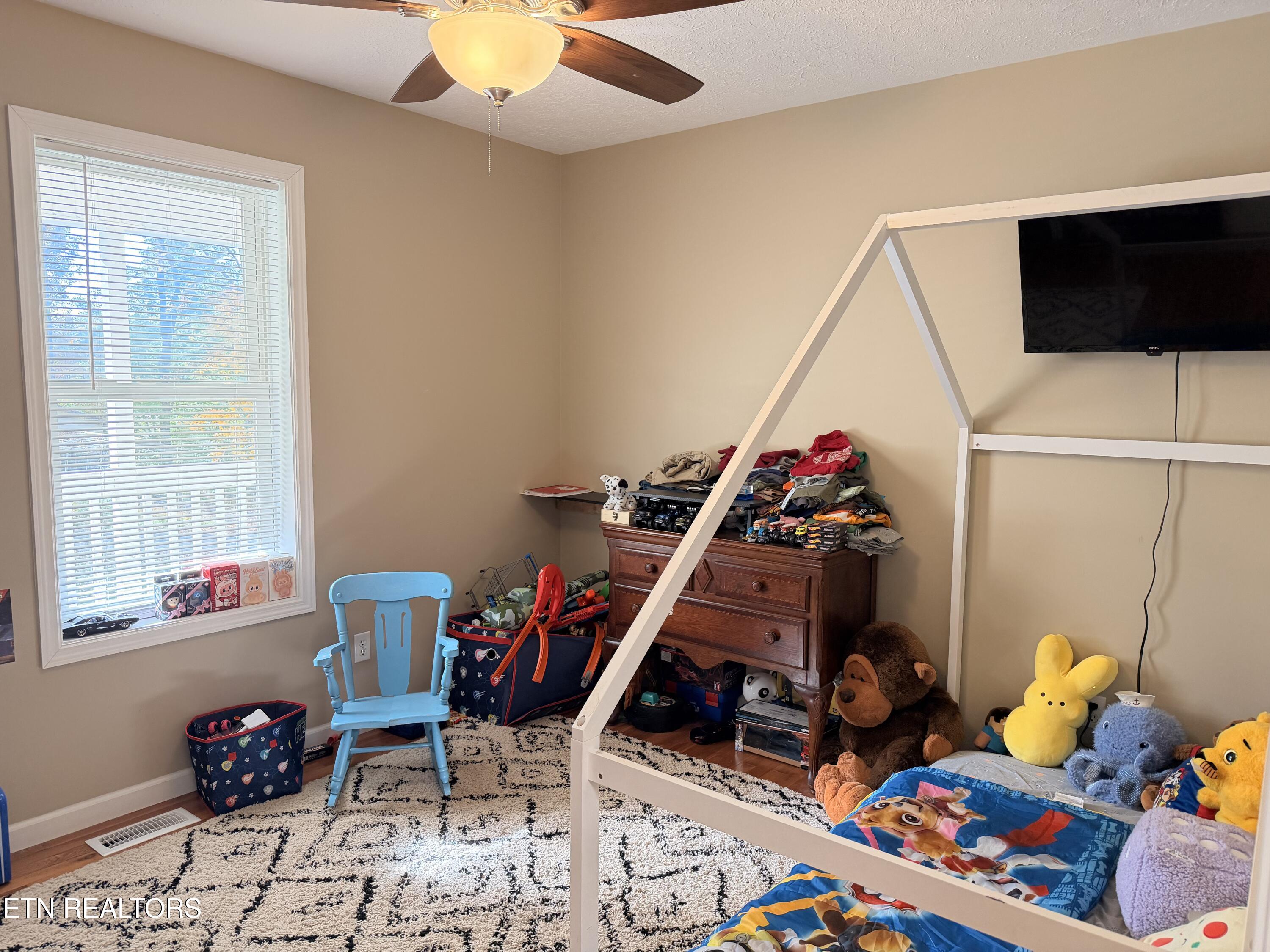 209 Summit Drive Speedwell, TN 37870 - Photo 15 of 20 B5241797-0014-456D-B2B6-1062EA50C71C