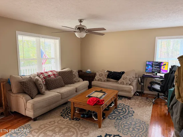 $329,900 | 209 Summit Drive, Speedwell, TN 37870